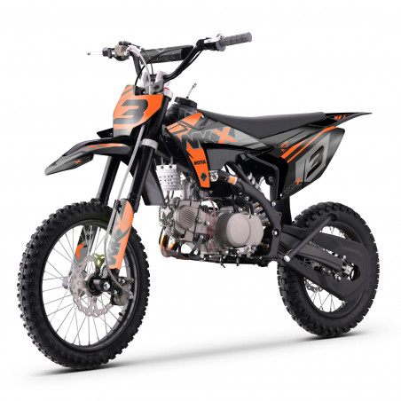 Pit bike 150cc ORANGE MX2 WKX : une dirt pas chère à boîte manuelle intuitive.
