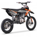 Pit bike 150cc ORANGE MX2 WKX : une dirt pas chère à boîte manuelle intuitive.